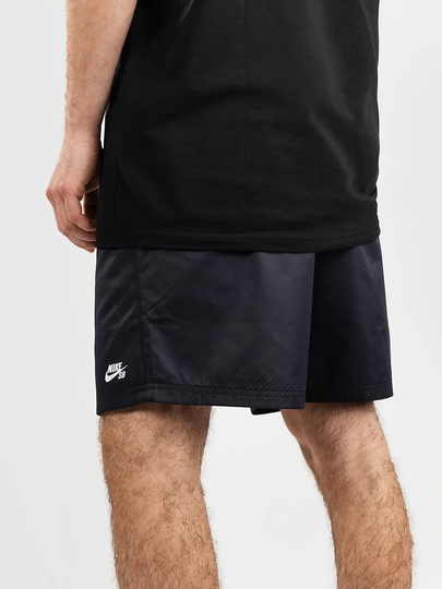 Nike SB Novelty Chino Shorts musta