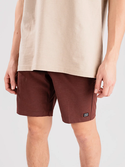 Billabong Crossfire Mid Shorts punainen