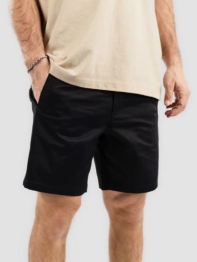 Kazane Larsen Shorts musta