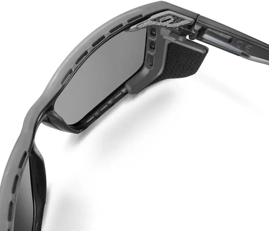 Shield Spec 3 Polarized Musta