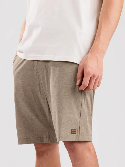 Billabong Crossfire Shorts ruskea