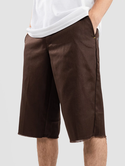 Dickies X Vincent Alvarez Shorts ruskea